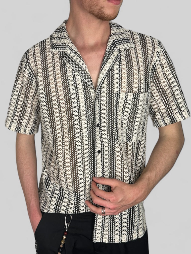 Camicia traforata manica corta